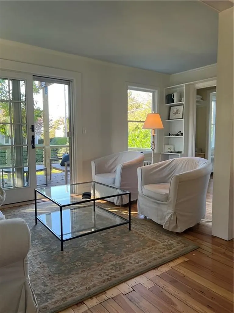 157 Briarwood Avenue Middletown RI 02842