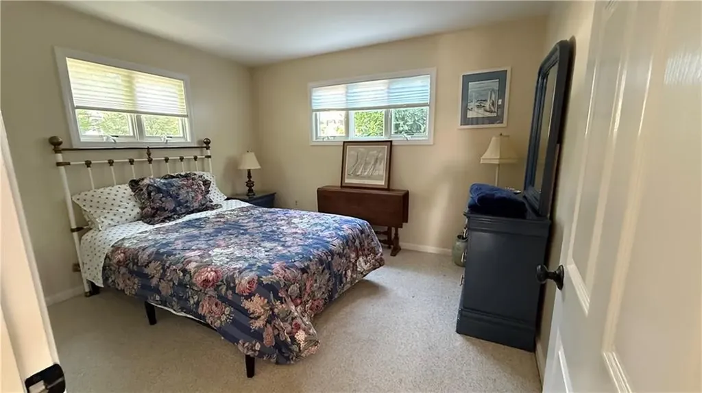 157 Briarwood Avenue Middletown RI 02842