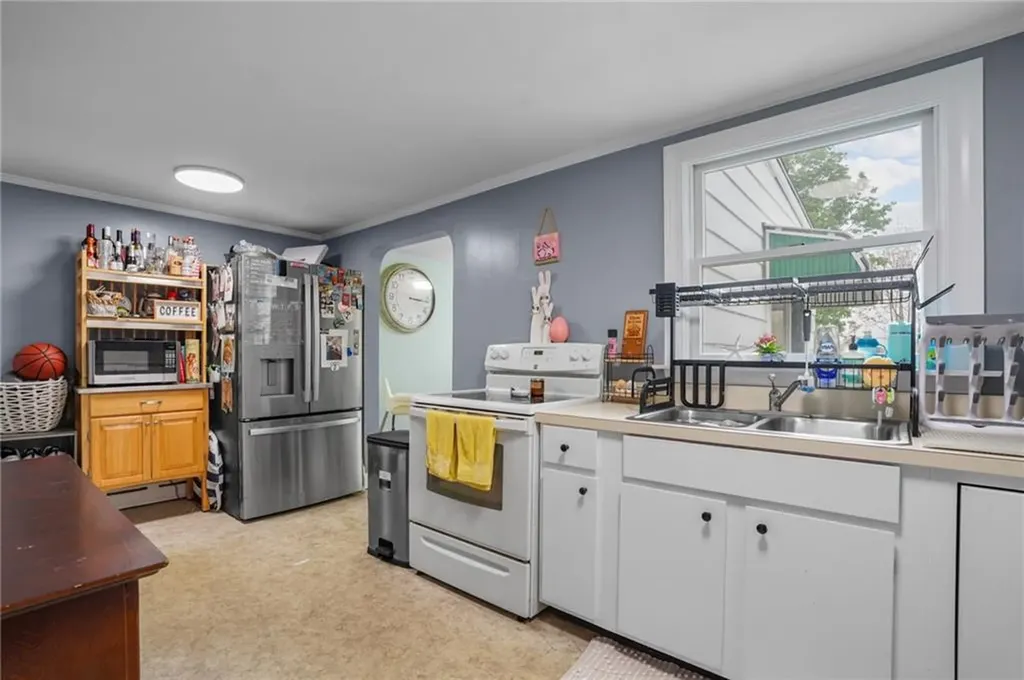 19 N Beacon Terrace Middletown RI 02842