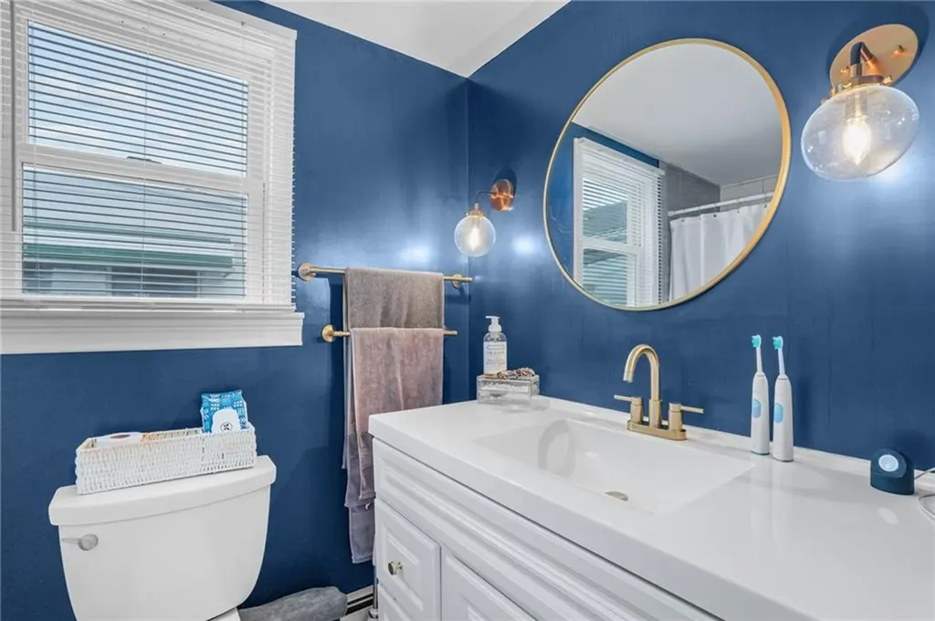 19 N Beacon Terrace Middletown RI 02842