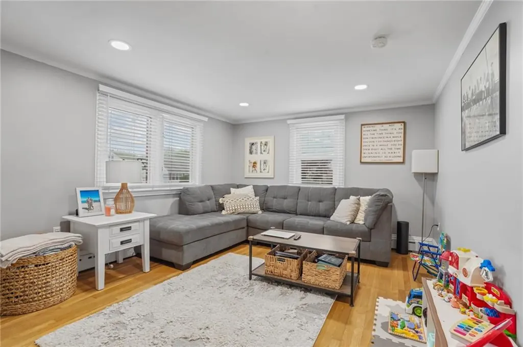 19 N Beacon Terrace Middletown RI 02842