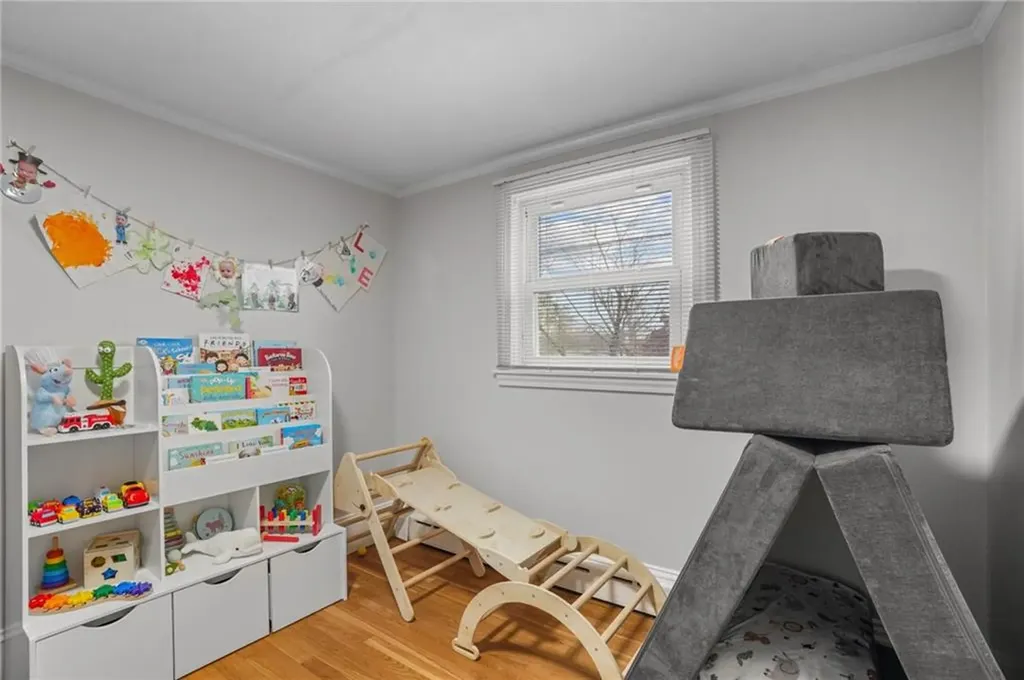 19 N Beacon Terrace Middletown RI 02842