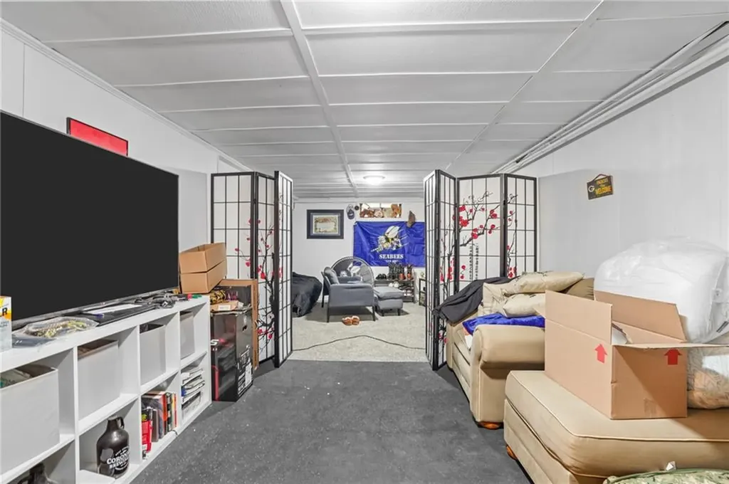 19 N Beacon Terrace Middletown RI 02842