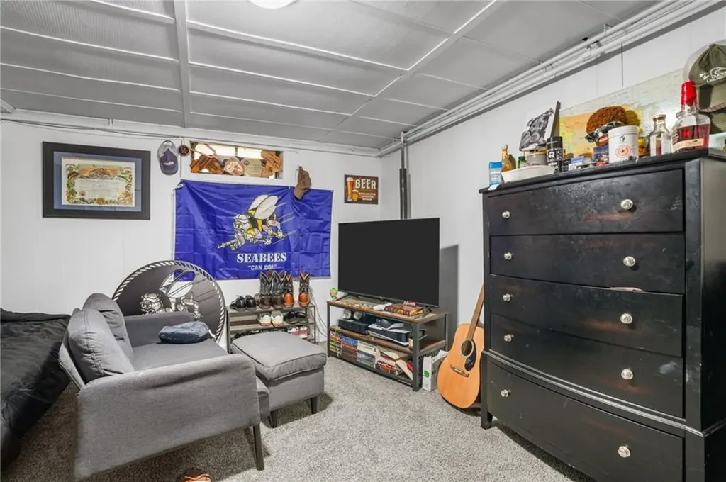 19 N Beacon Terrace Middletown RI 02842