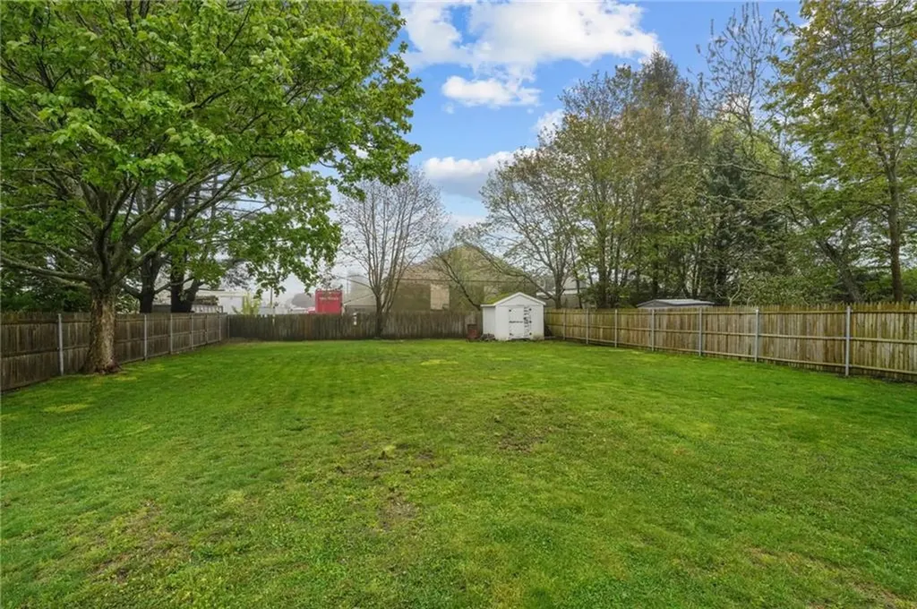 19 N Beacon Terrace Middletown RI 02842