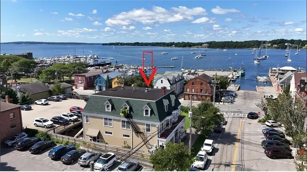 18 State Street Bristol RI 02809