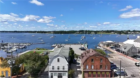 18 State Street Bristol RI 02809