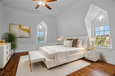 18 State Street Bristol RI 02809