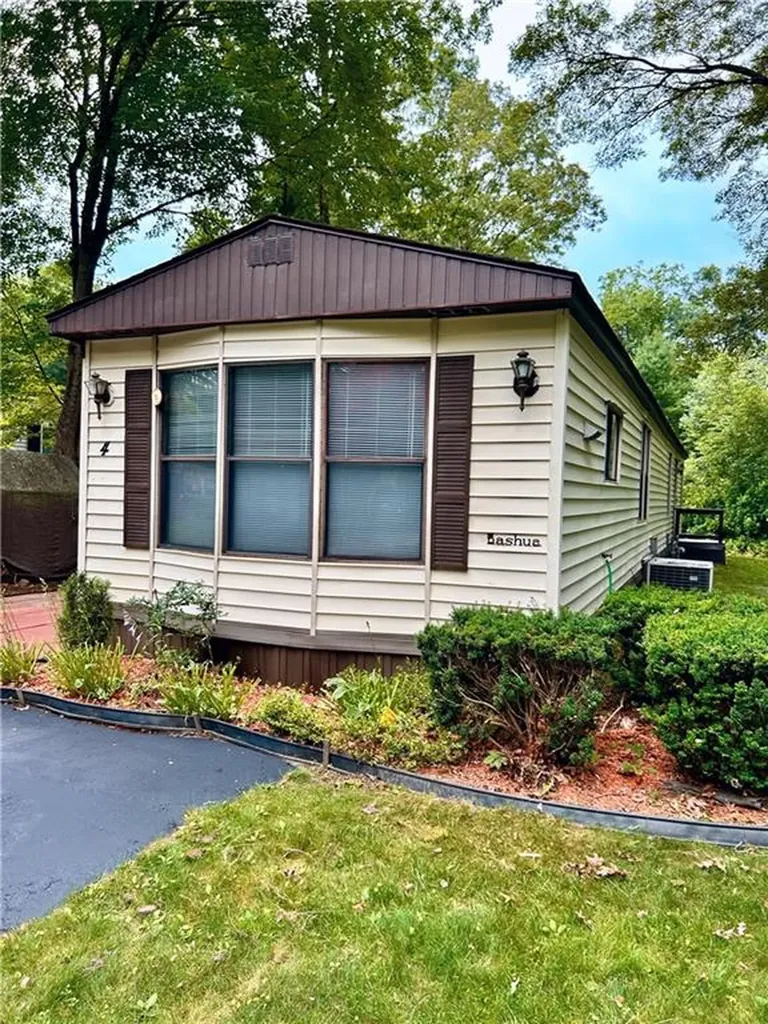 4 Freedom Way Coventry RI 02816