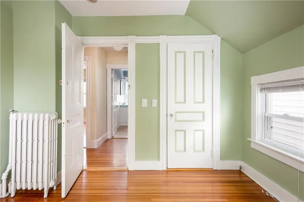 5 Cummings Road Newport RI 02840