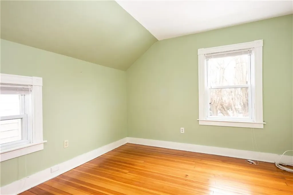 5 Cummings Road Newport RI 02840