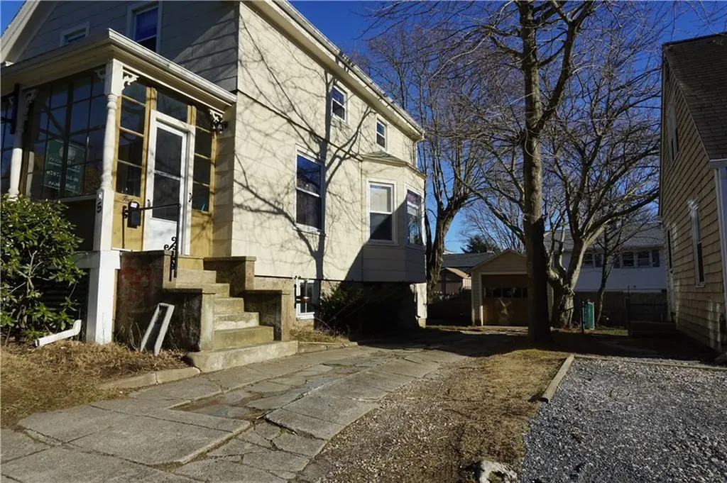 5 Cummings Road Newport RI 02840