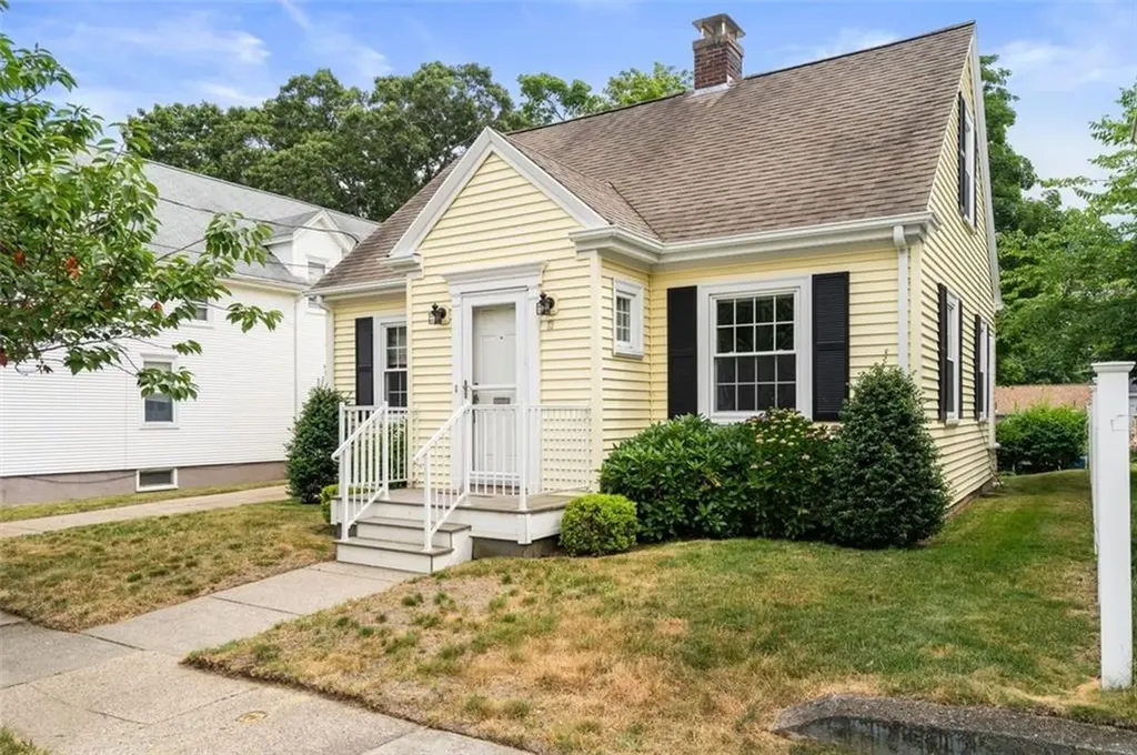 73 Allen Avenue East Providence RI 02915