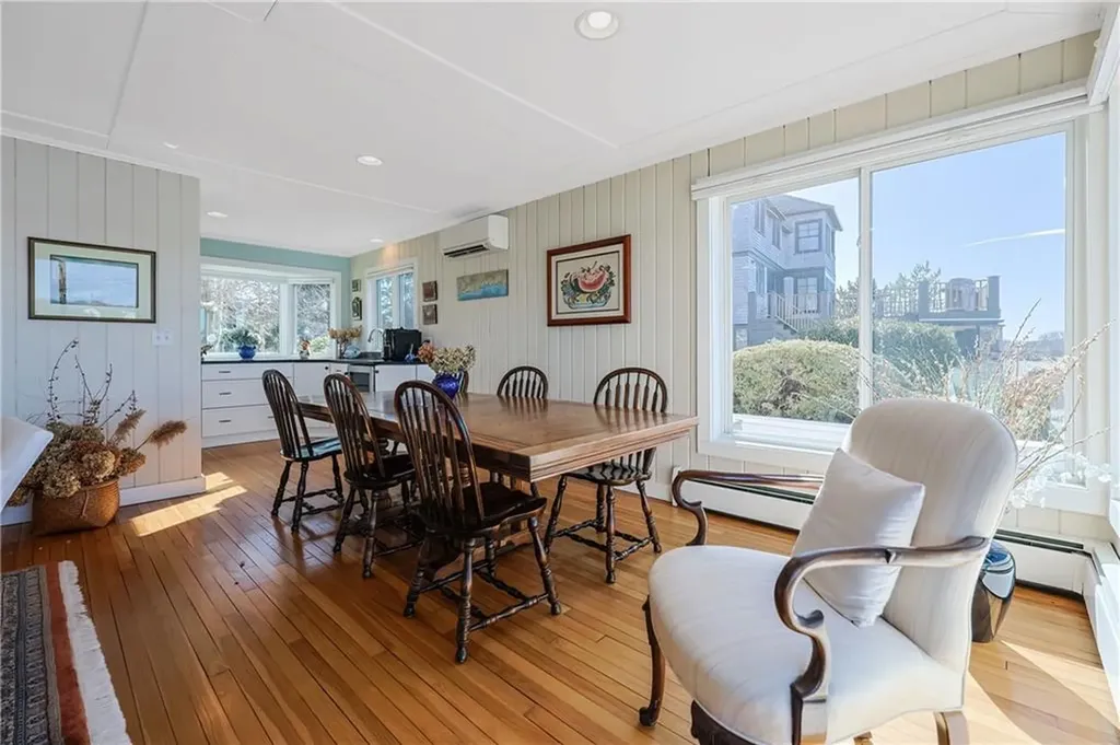 183 Twin Peninsula Avenue South Kingstown RI 02879