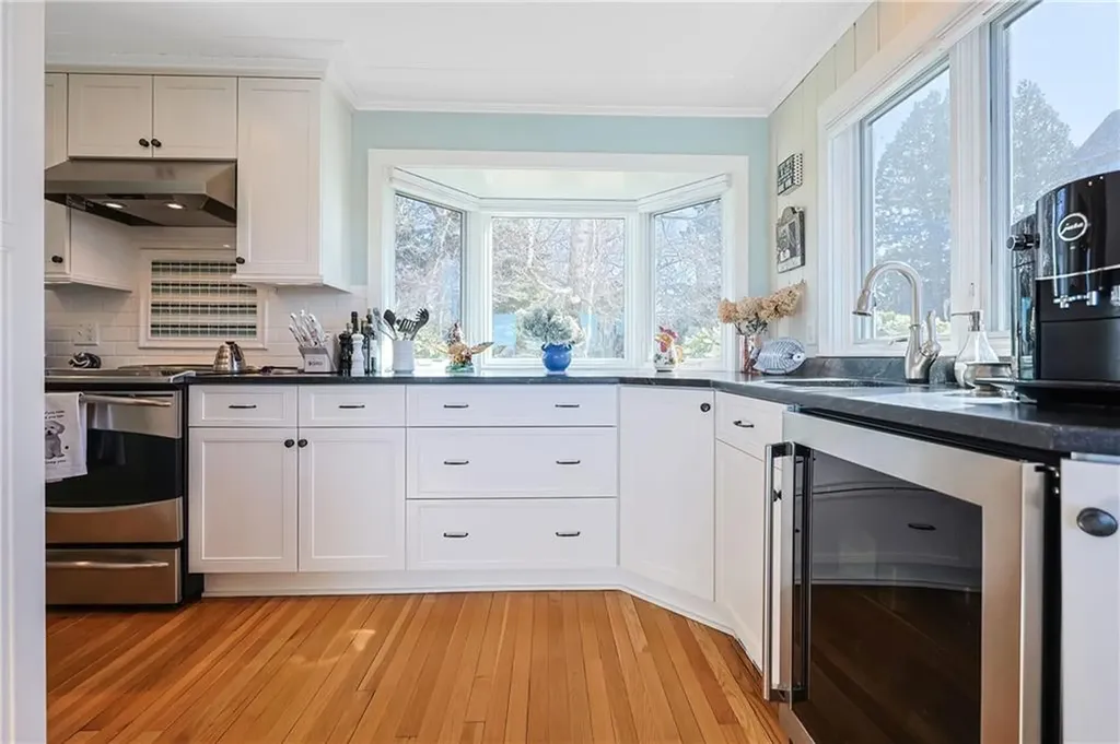 183 Twin Peninsula Avenue South Kingstown RI 02879