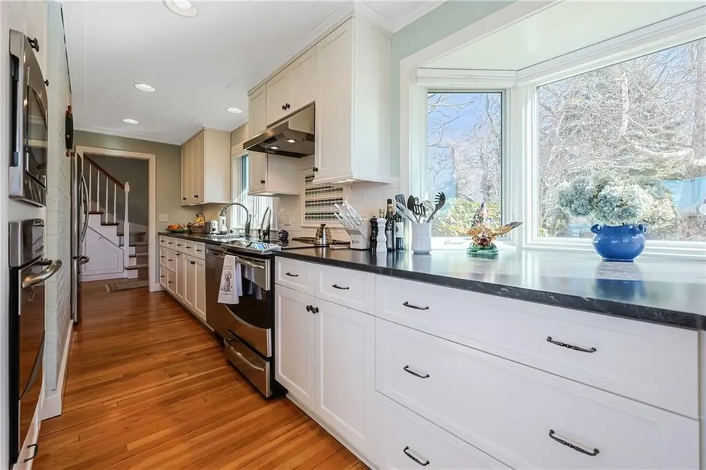 183 Twin Peninsula Avenue South Kingstown RI 02879