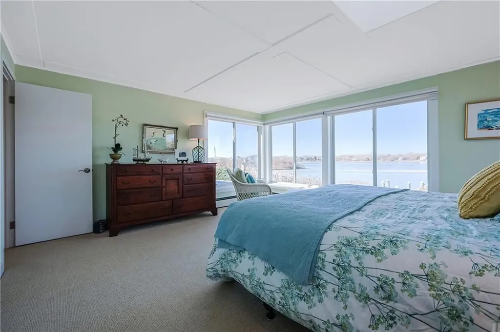 183 Twin Peninsula Avenue South Kingstown RI 02879