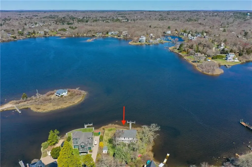 183 Twin Peninsula Avenue South Kingstown RI 02879