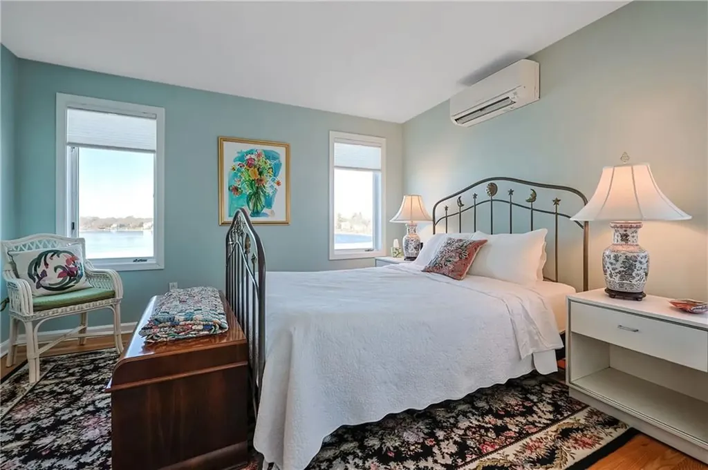 183 Twin Peninsula Avenue South Kingstown RI 02879