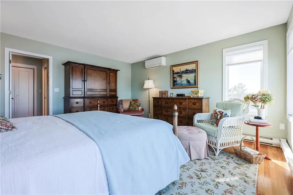 183 Twin Peninsula Avenue South Kingstown RI 02879