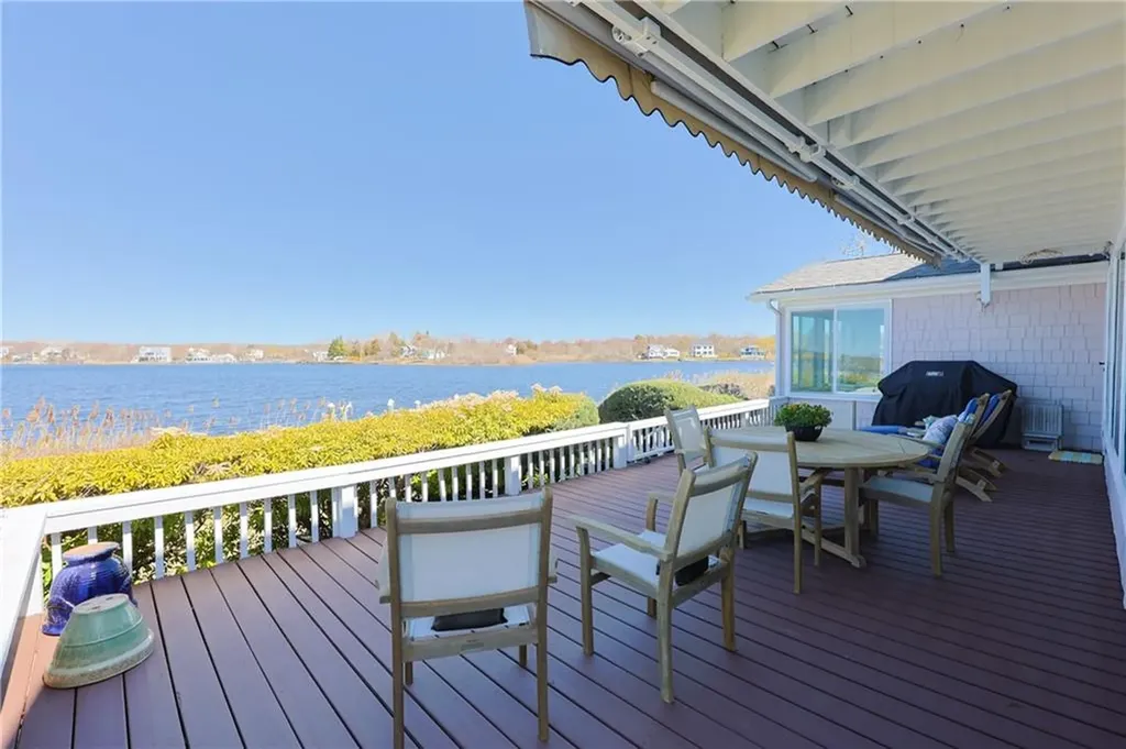 183 Twin Peninsula Avenue South Kingstown RI 02879