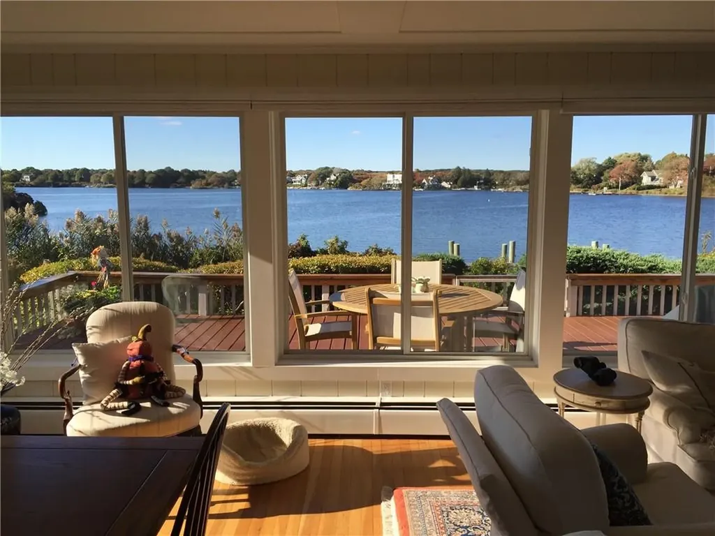 183 Twin Peninsula Avenue South Kingstown RI 02879