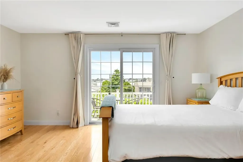 8 Green Acres Drive Narragansett RI 02882