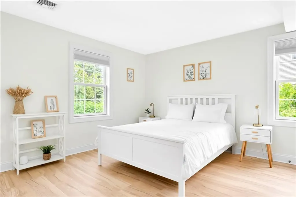 8 Green Acres Drive Narragansett RI 02882