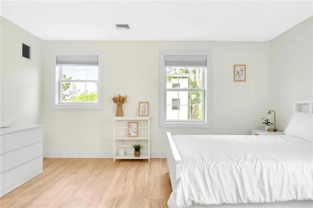8 Green Acres Drive Narragansett RI 02882