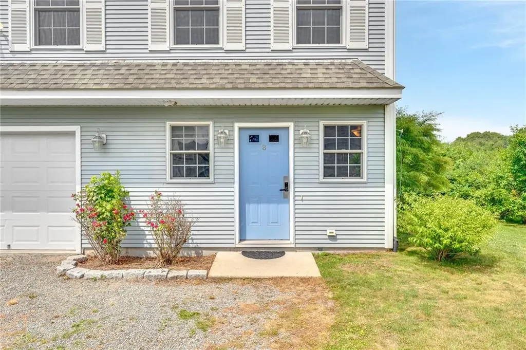8 Green Acres Drive Narragansett RI 02882
