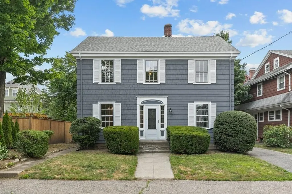 189 Butler Avenue Providence RI 02906