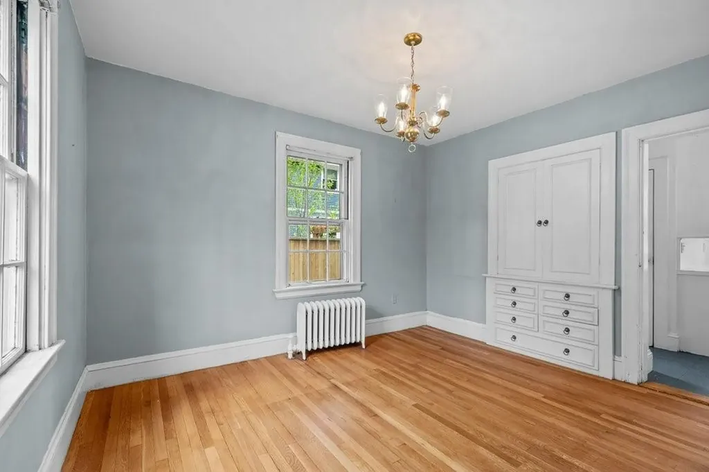189 Butler Avenue Providence RI 02906