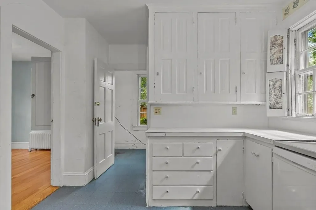 189 Butler Avenue Providence RI 02906