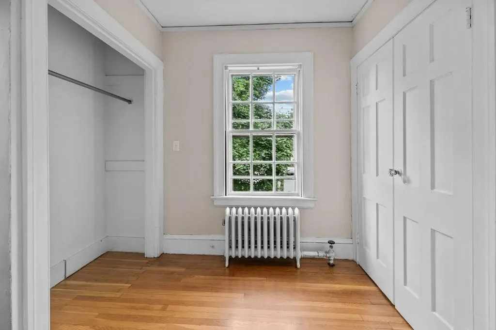 189 Butler Avenue Providence RI 02906
