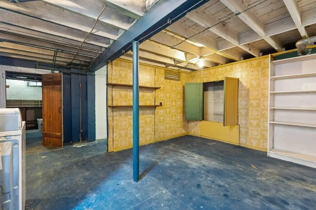 189 Butler Avenue Providence RI 02906