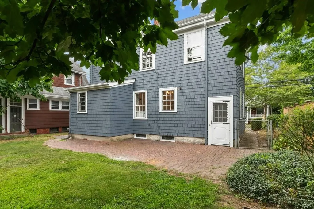 189 Butler Avenue Providence RI 02906