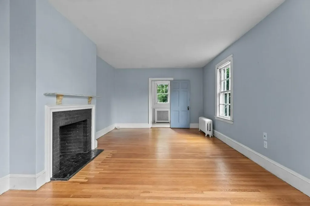 189 Butler Avenue Providence RI 02906
