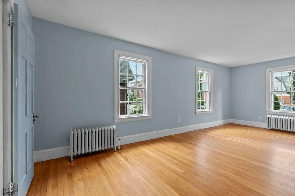 189 Butler Avenue Providence RI 02906