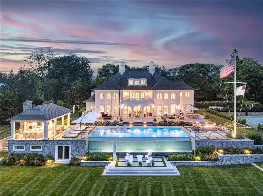 85 Nayatt Road Barrington RI 02806