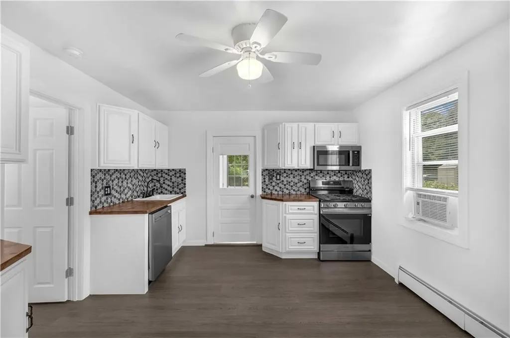 7 Cottage Street Westerly RI 02891