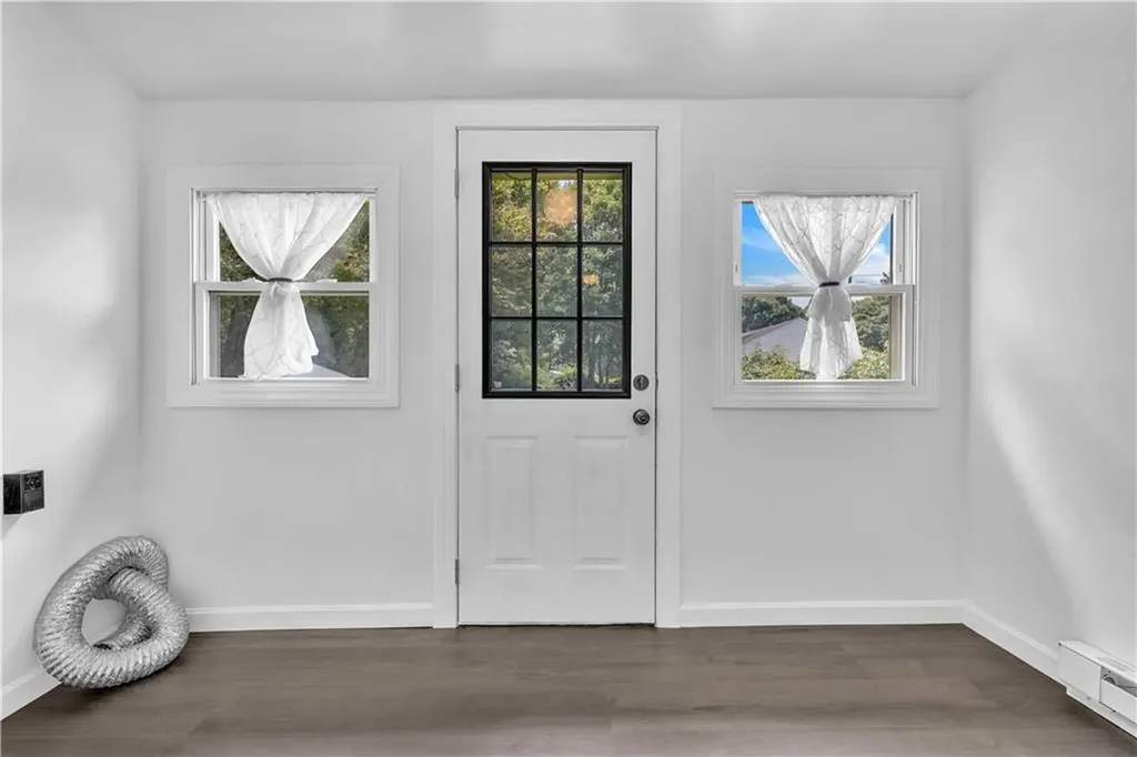 7 Cottage Street Westerly RI 02891