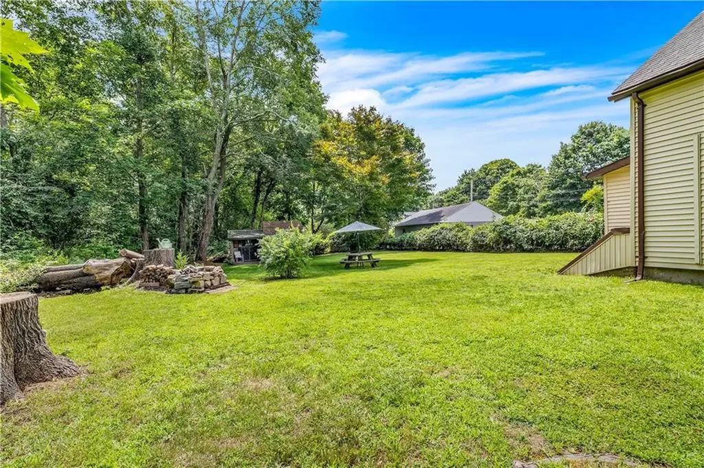 7 Cottage Street Westerly RI 02891