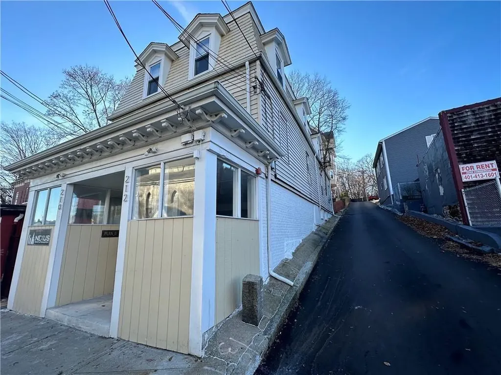 210 212 North Main Street Woonsocket RI 02895