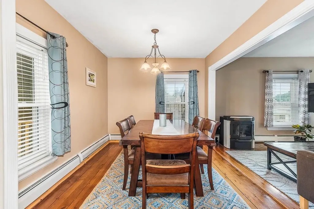 15 North Street Warwick RI 02886