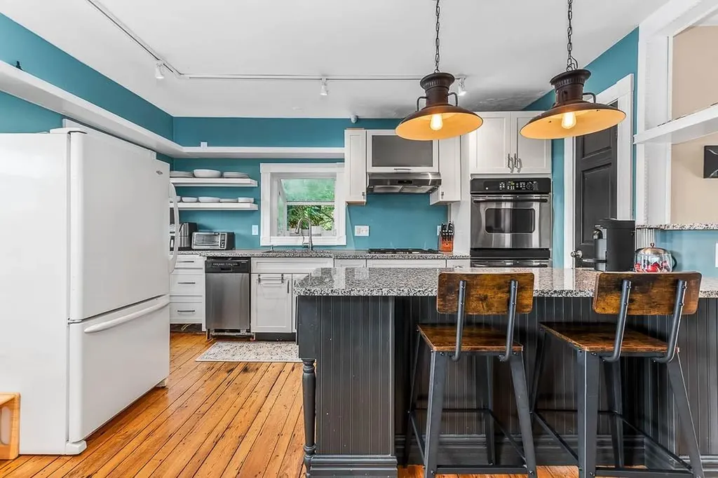 15 North Street Warwick RI 02886
