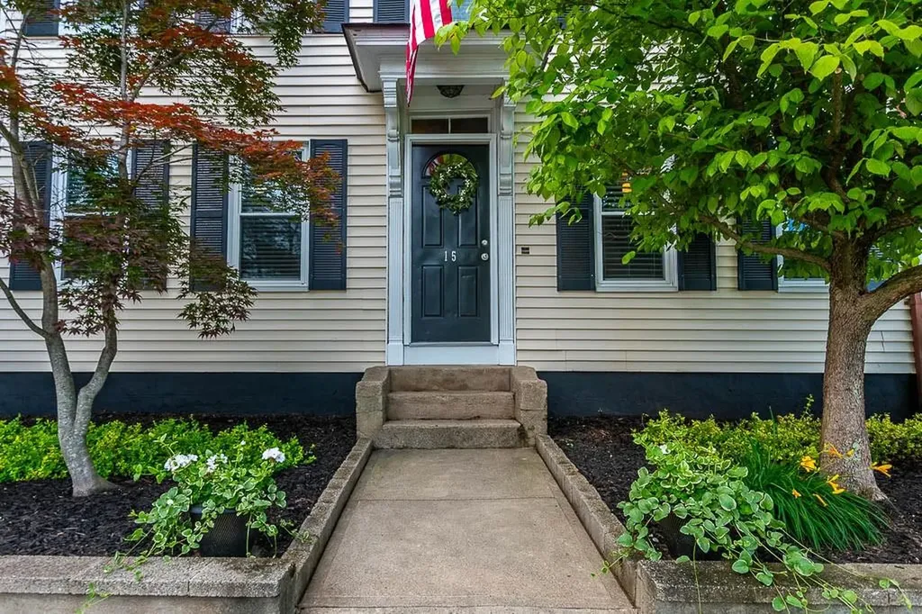 15 North Street Warwick RI 02886
