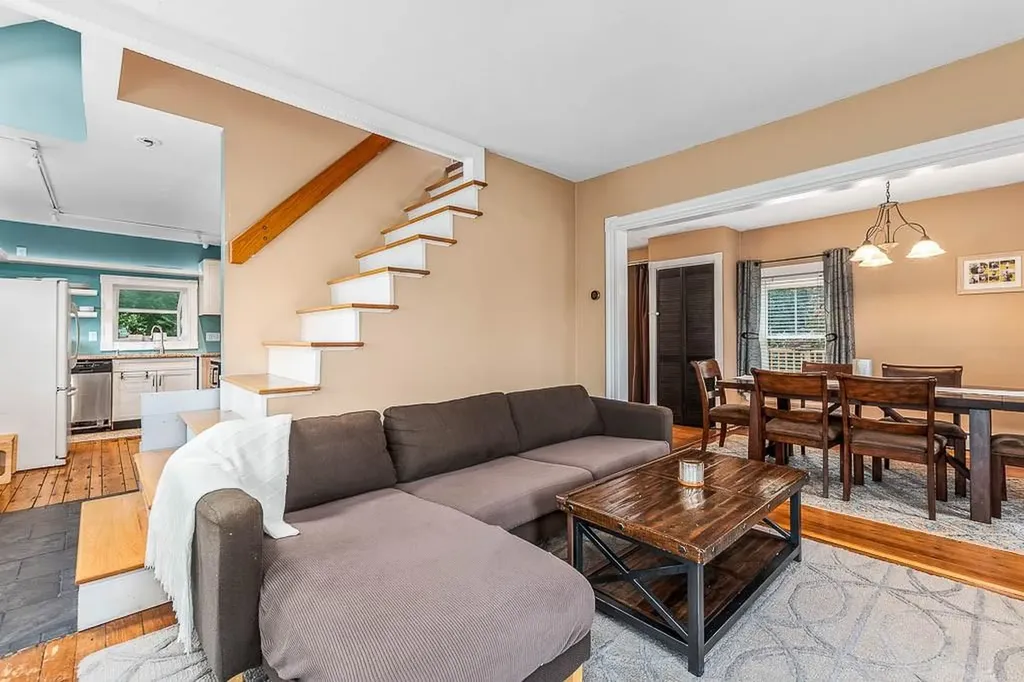 15 North Street Warwick RI 02886