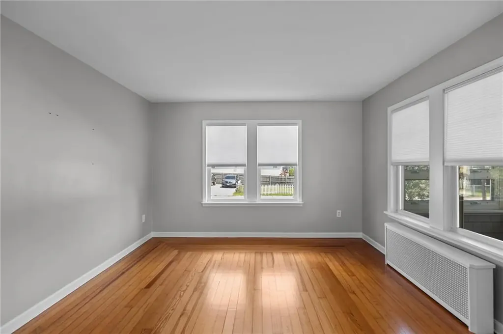 39 Owen Avenue Pawtucket RI 02860