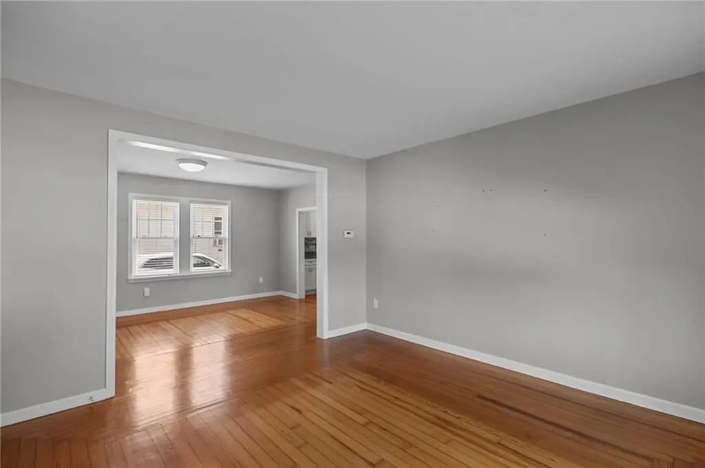 39 Owen Avenue Pawtucket RI 02860