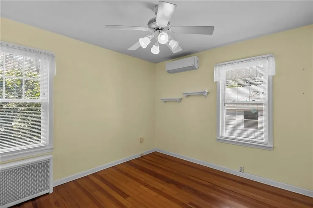 39 Owen Avenue Pawtucket RI 02860